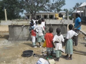 Ya tenemos agua en Gouria